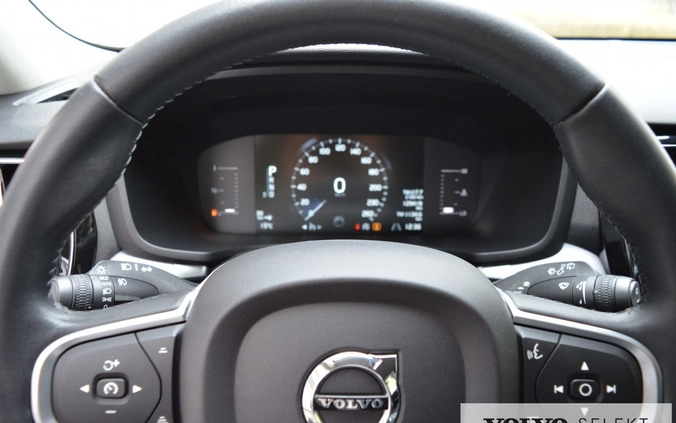Volvo V60 cena 109900 przebieg: 129400, rok produkcji 2019 z Poznań małe 326